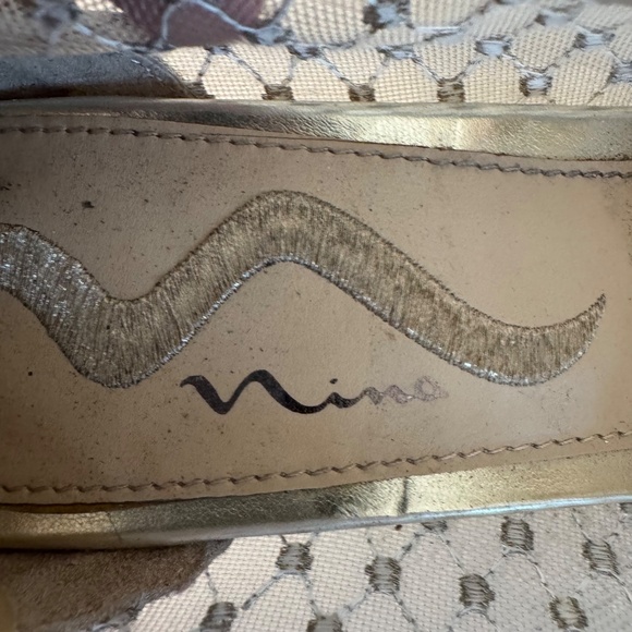 Nina Sparkly Silver Mesh Heels – Size 9M - Picture 6 of 7